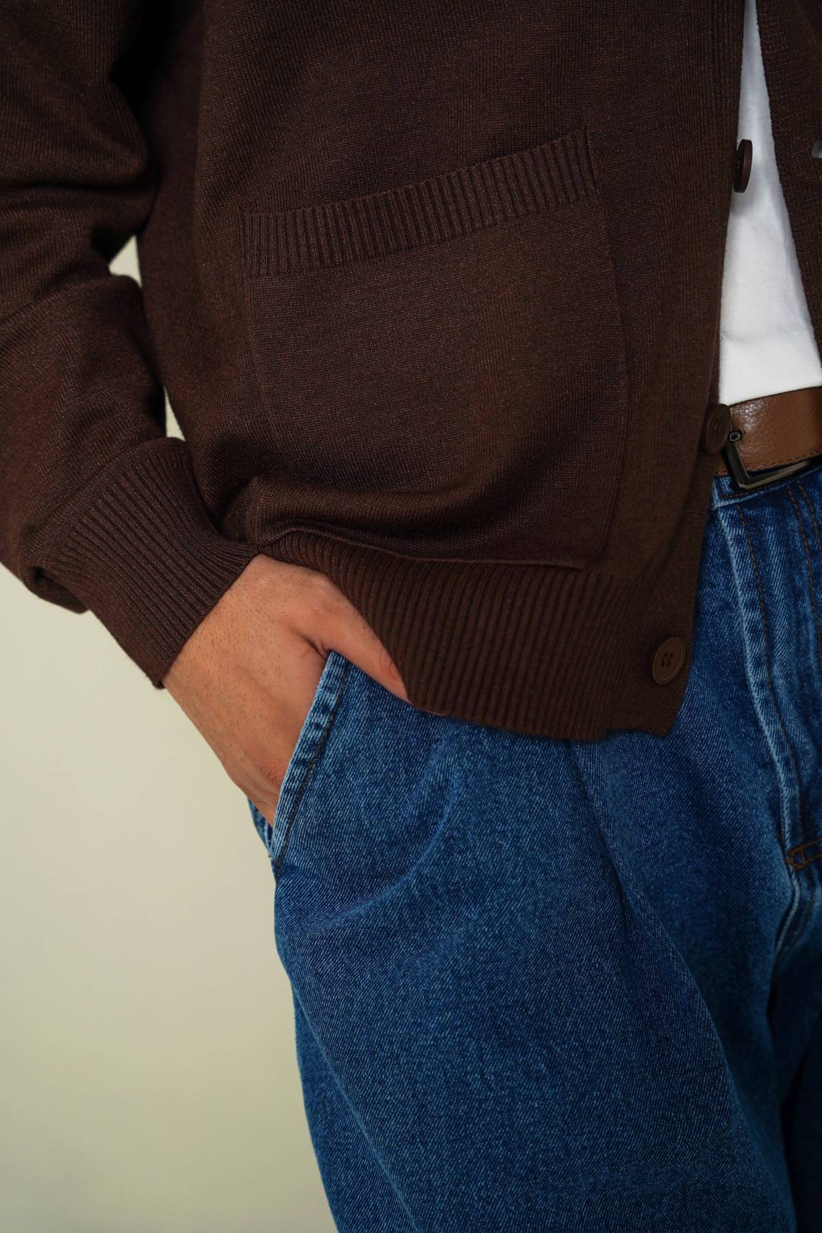 3D PLEAT DENIM PANTS - Image 3