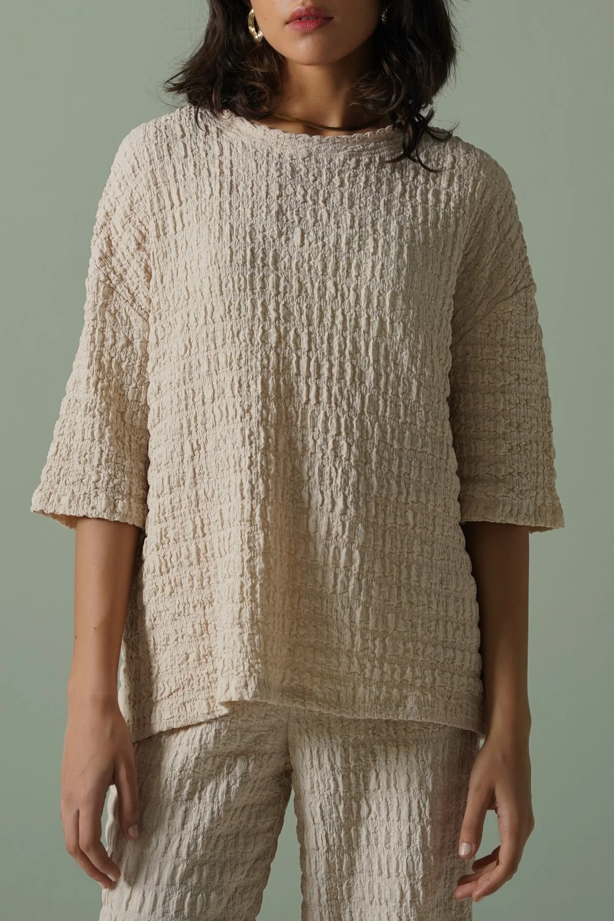 BUBBLE CRINKLE TEE - Image 4