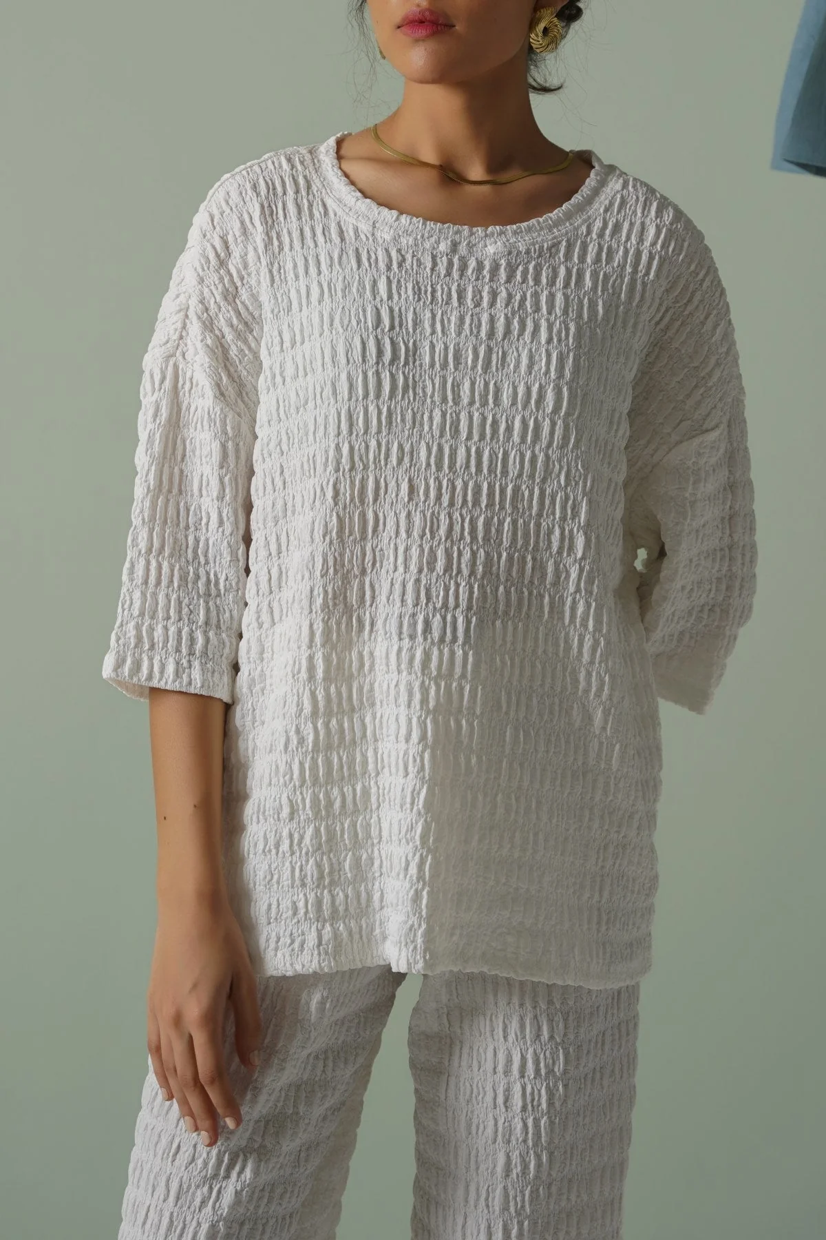 BUBBLE CRINKLE TEE - Image 3