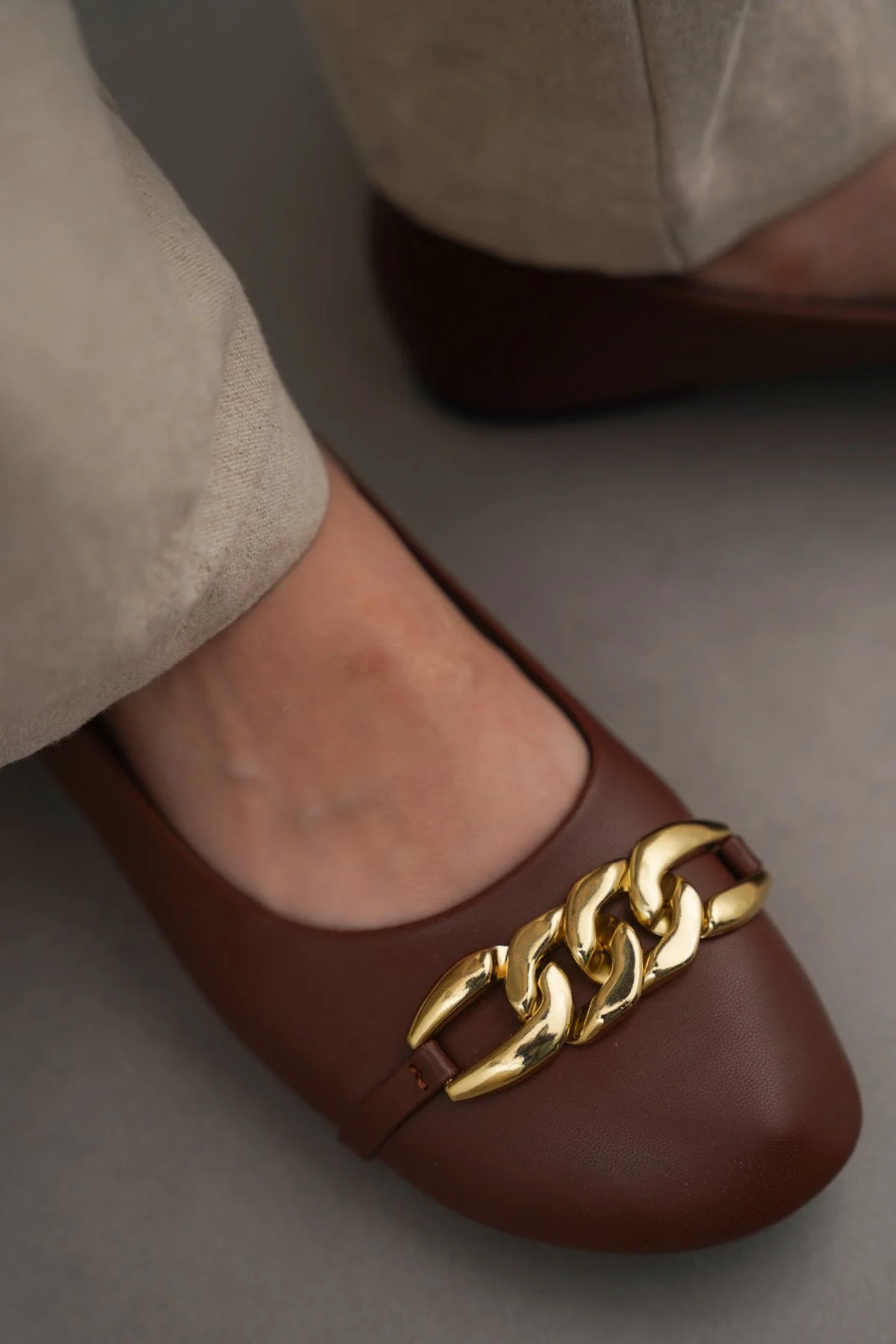 CHAIN MAMA PUMPS - Image 2