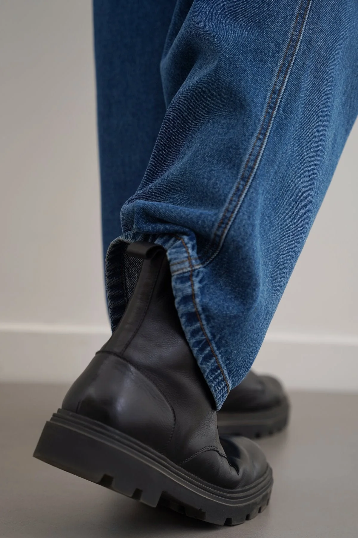 CHUNKY LEATHER BIKER BOOTS - Image 7