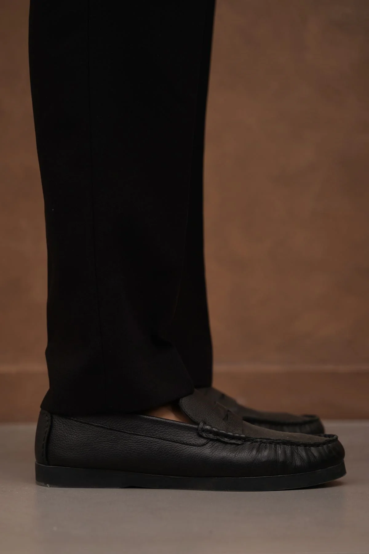 CLASSIC LEATHER LOAFERS - Image 5