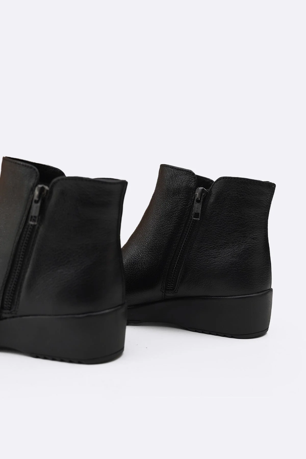 COMFY LEATHER WEDGE BOOTS - Image 3