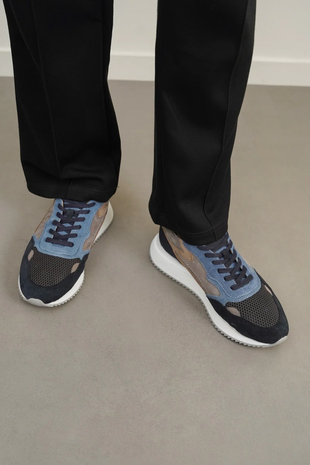 CONTRAST LEATHER JOGGERS - Image 4
