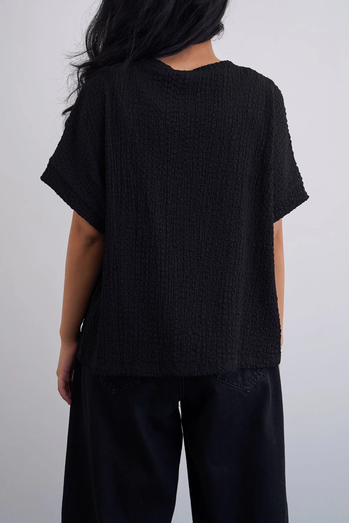 CRINKLE CASCADE TEE - Image 5