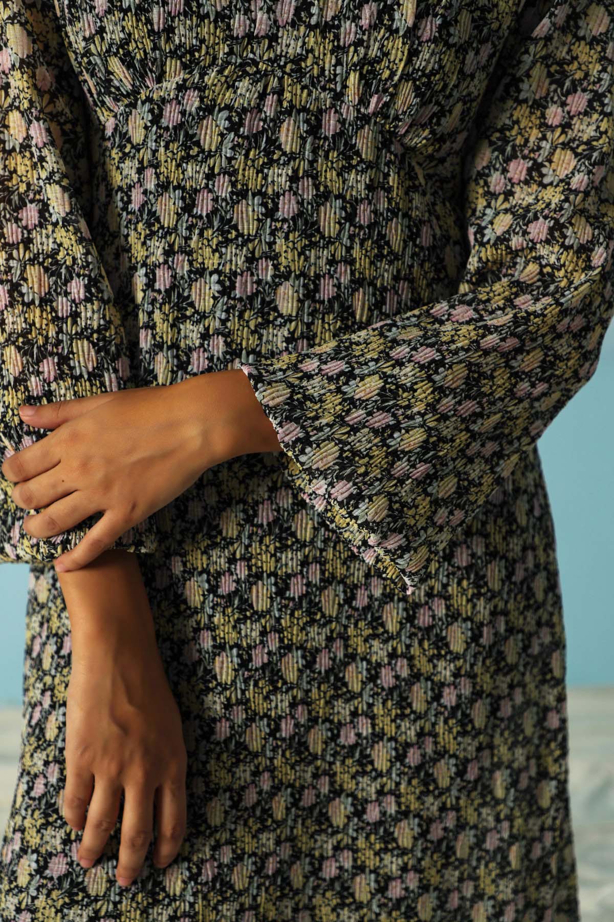 CRINKLE FULL-LENGTH DRESS - Image 3