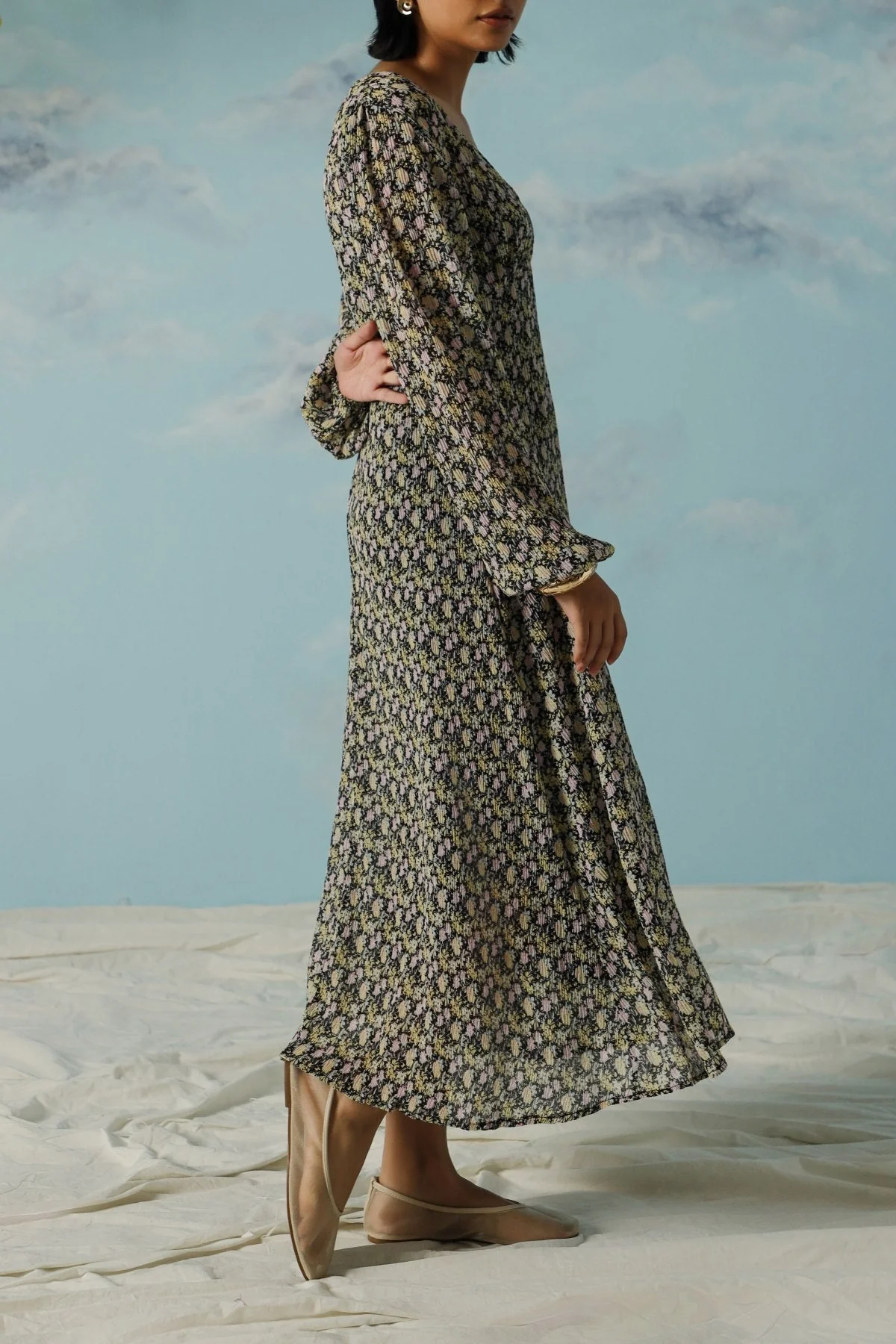 CRINKLE FULL-LENGTH DRESS - Image 4