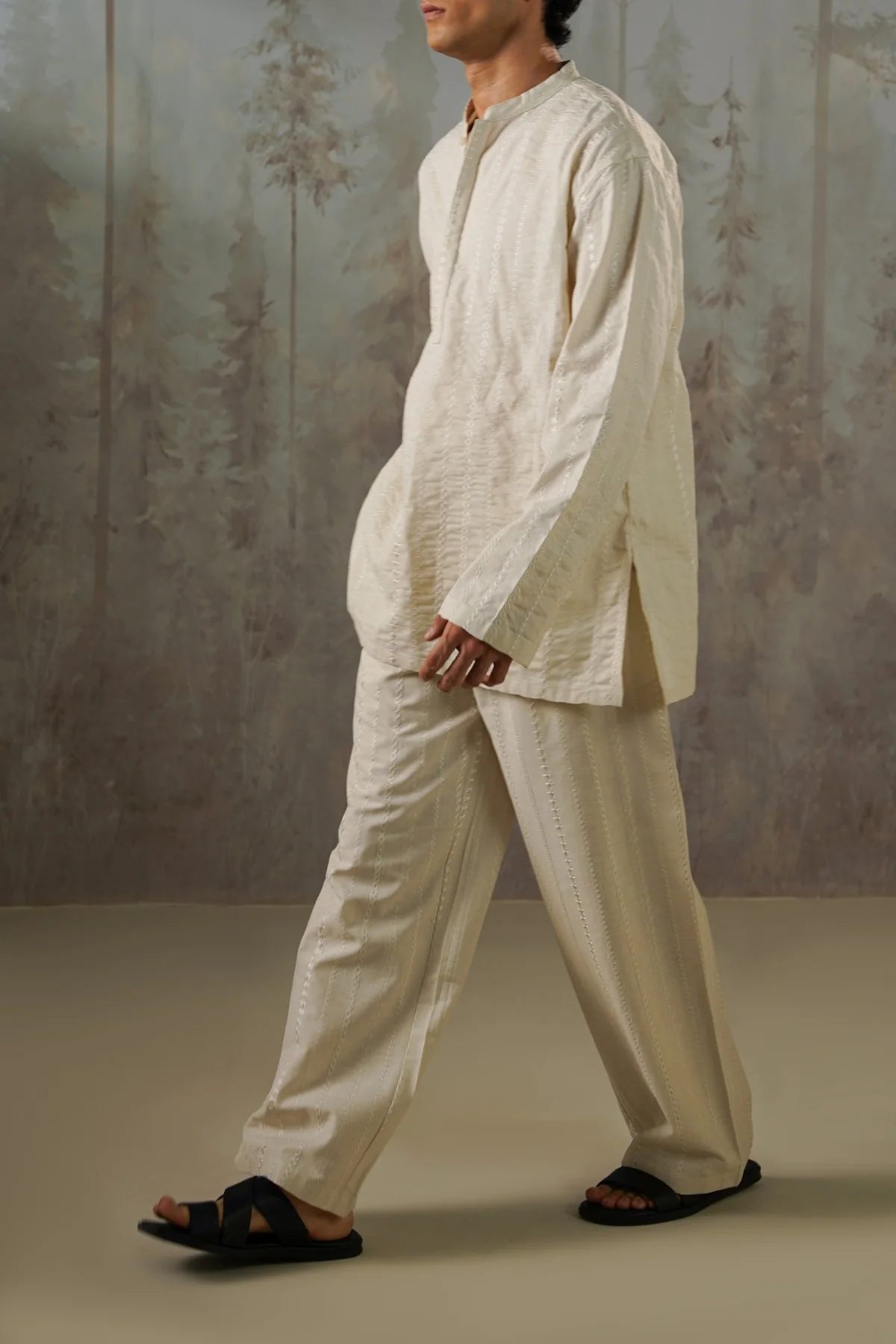 EMBROIDERED HALF PLACKET SHIRT - Image 3