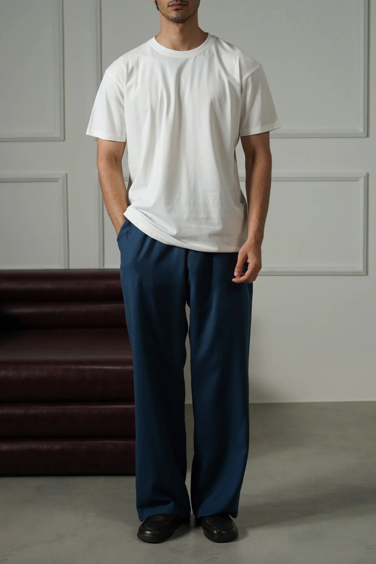 ESSENTIAL CREW NECK TEE - Image 6