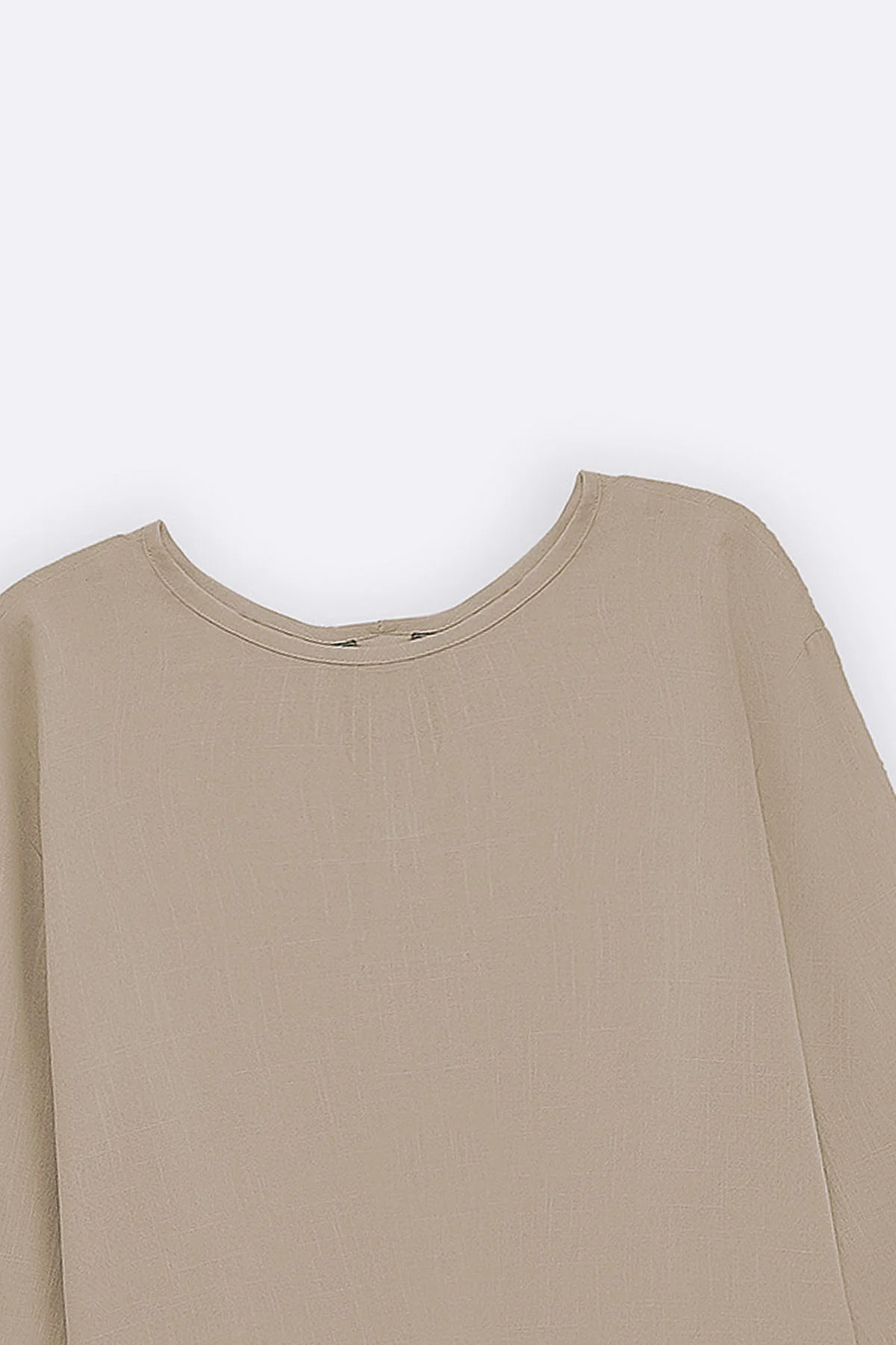 EVERYDAY BACK BUTTON BLOUSE - Image 8