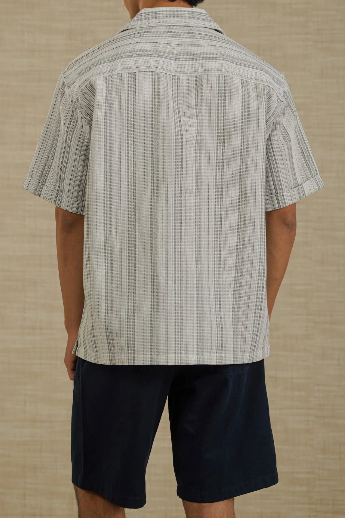 EVERYDAY STRIPED BUTTON DOWN - Image 5
