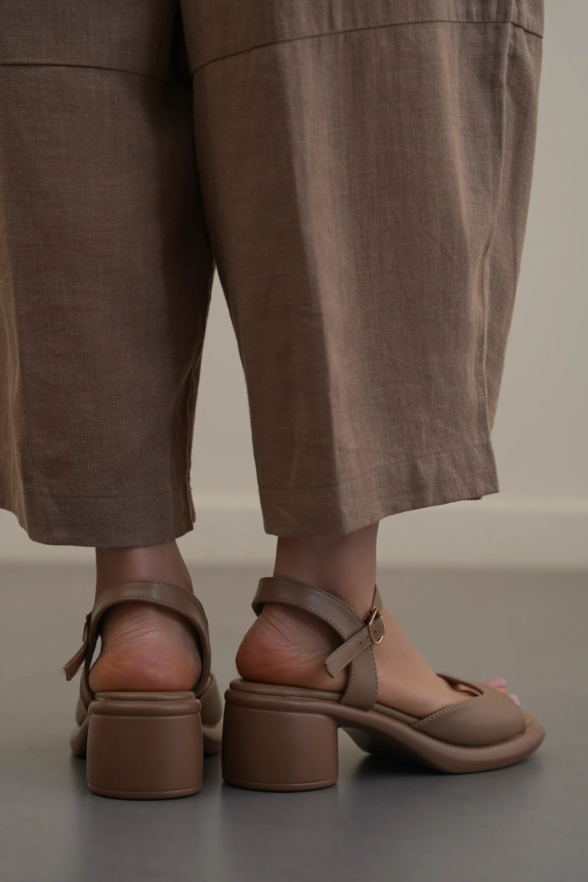 GETAWAY MAMA SANDALS - Image 3