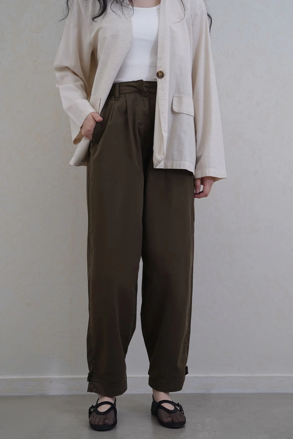 HIGH WAISTED MOM PANTS - Image 5