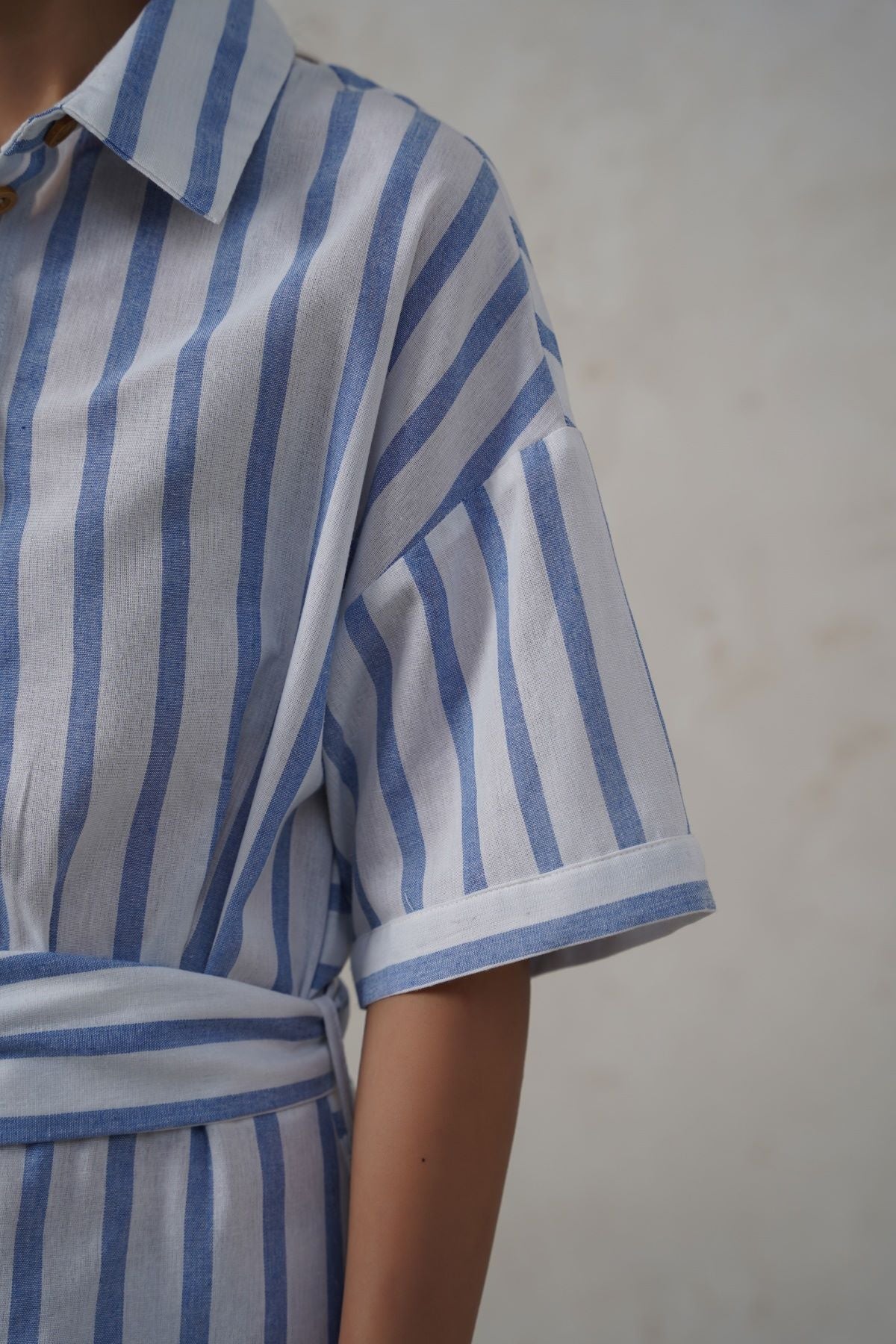 HOLIDAY LINEN DRESS - Image 6