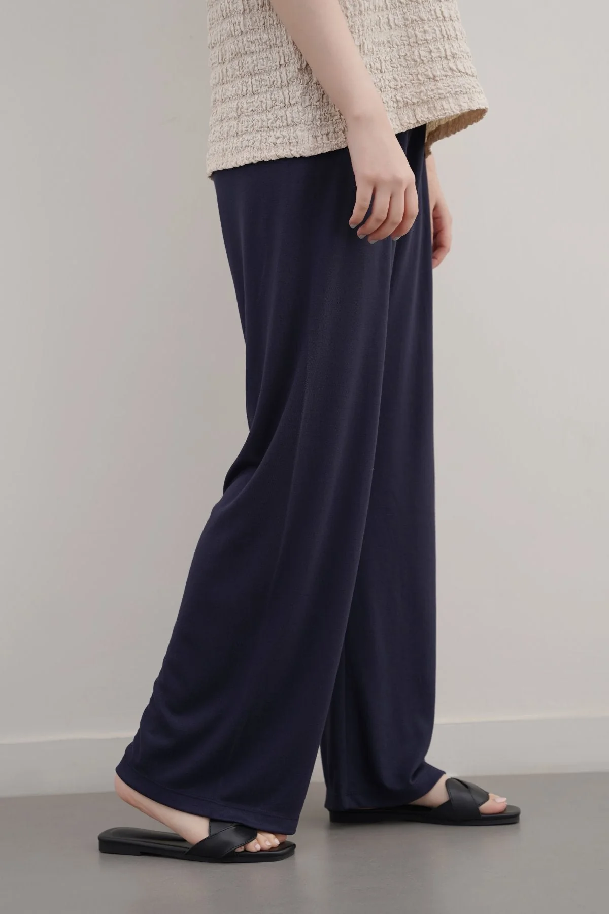IN A CLOUD TROUSERS - Image 5