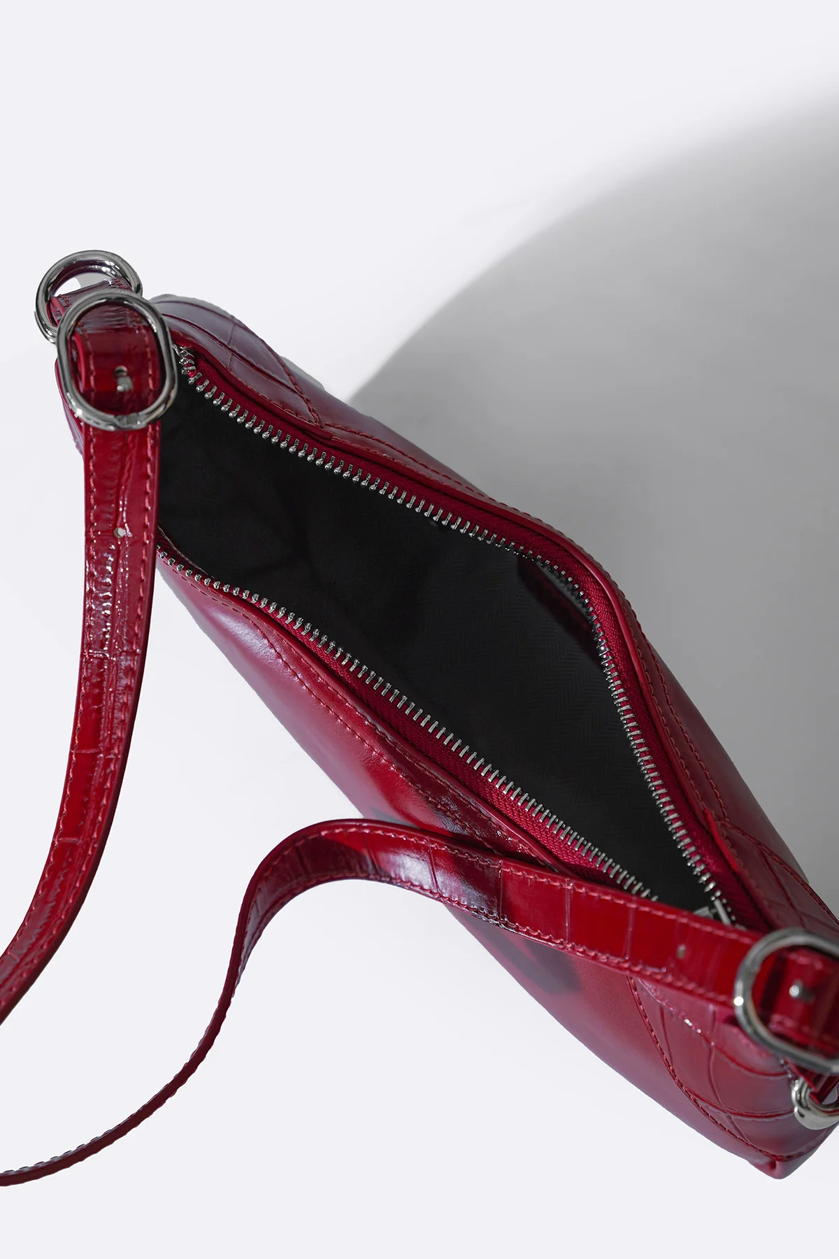 LARA SHOULDER BAG - Image 6