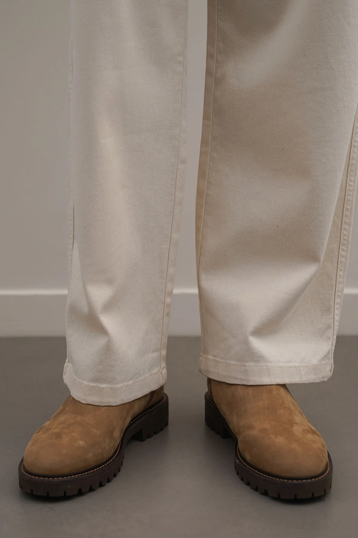 LEATHER CHELSEA BOOTS - Image 3