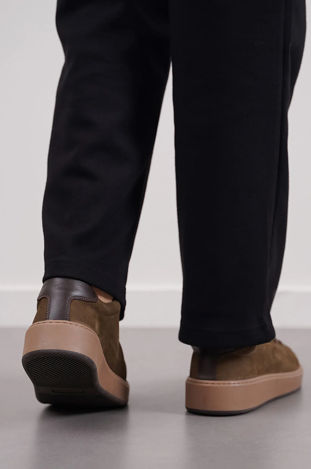 LEATHER LACE-UP SNEAKERS - Image 3