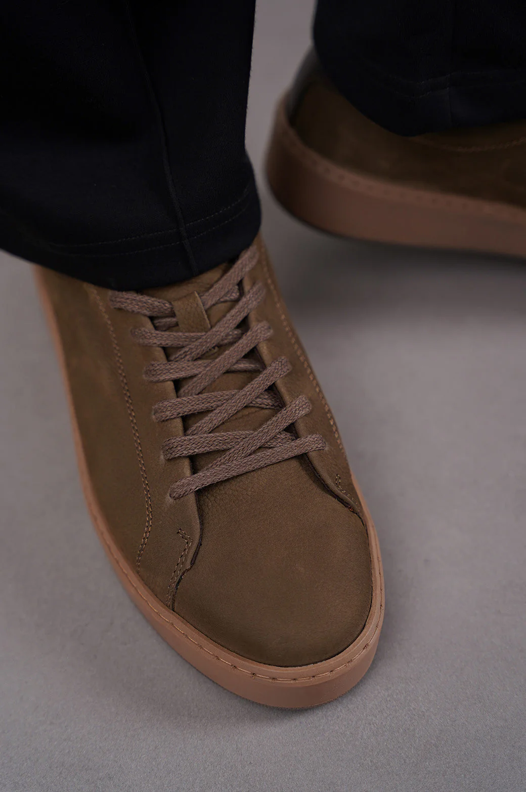 LEATHER LACE-UP SNEAKERS - Image 4