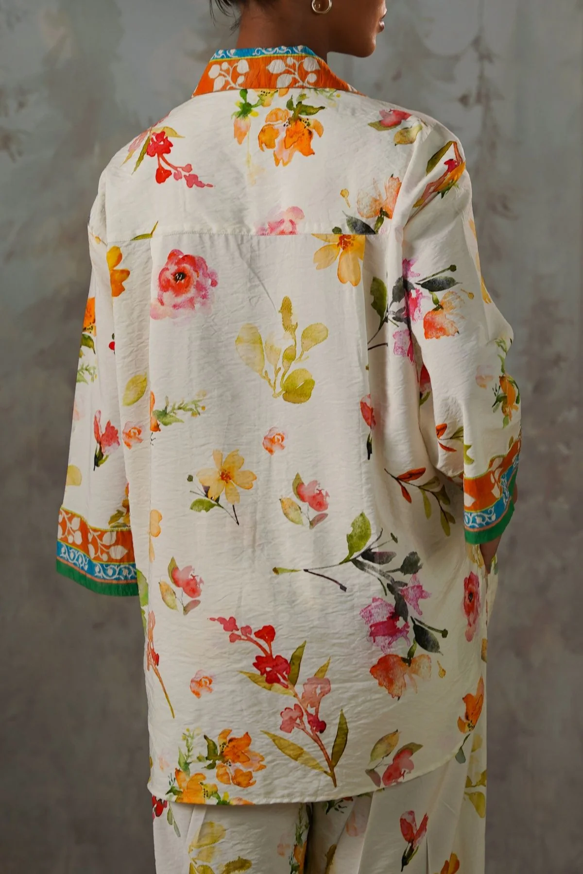 LILIES AT DAWN SHIRT - Image 4