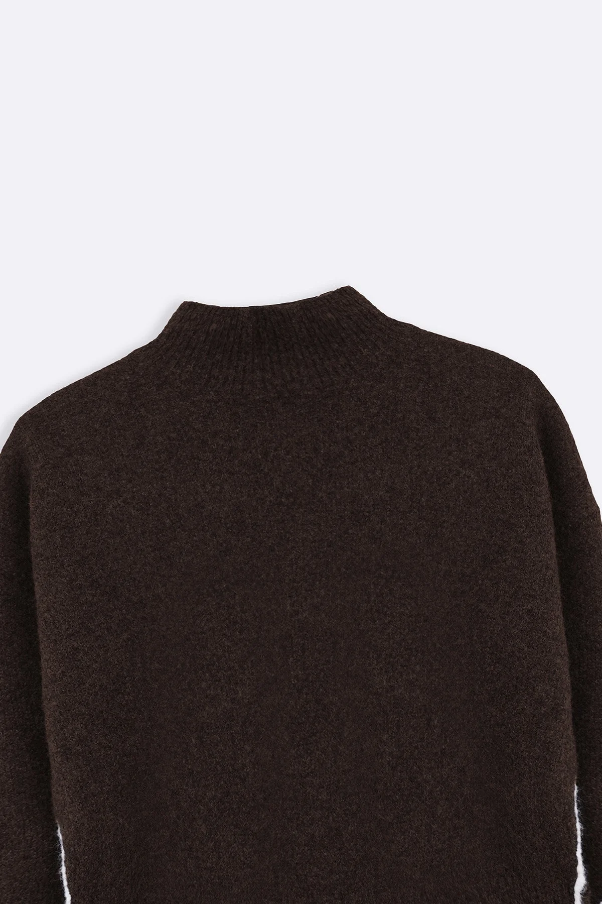 LINEA MOCKNECK SWEATER - Image 7