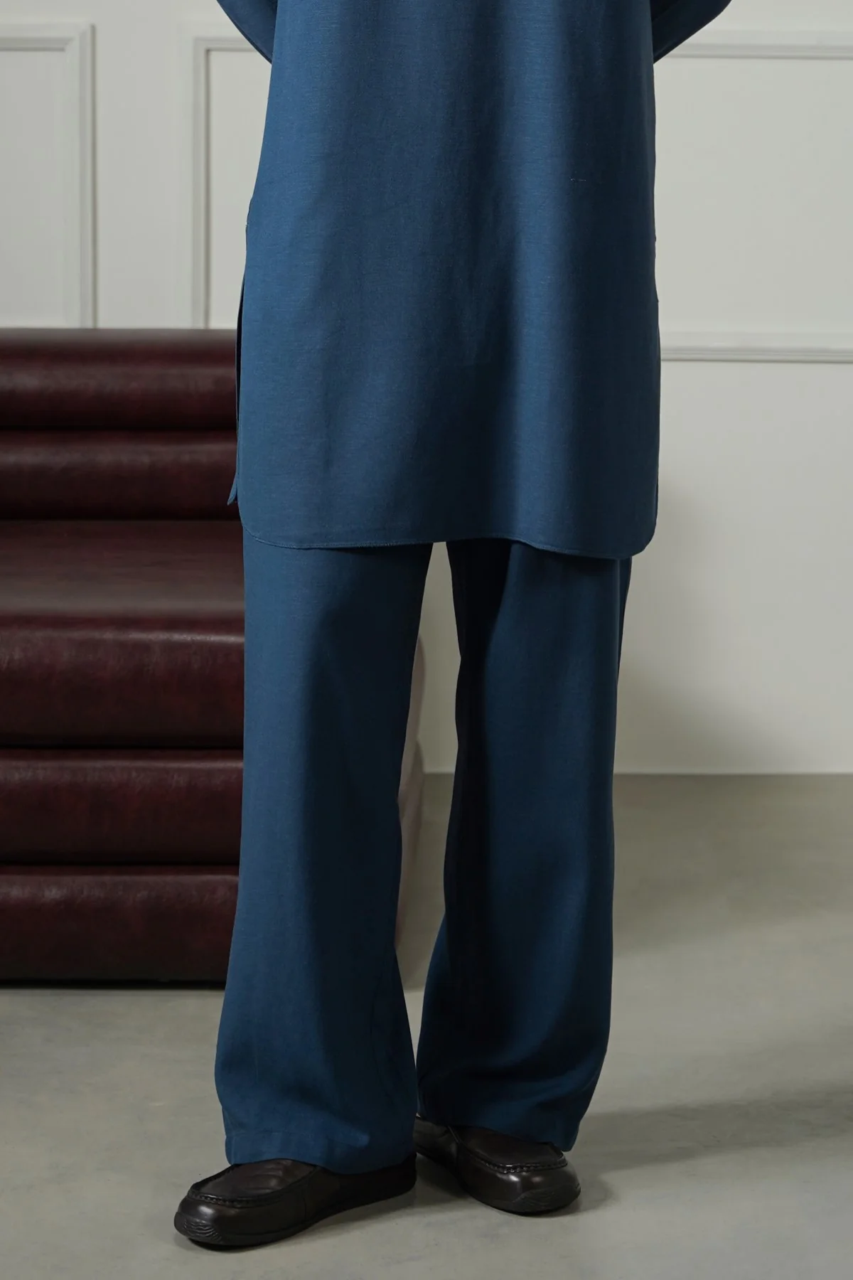 LINEN BLEND RELAXED TROUSERS - Image 4