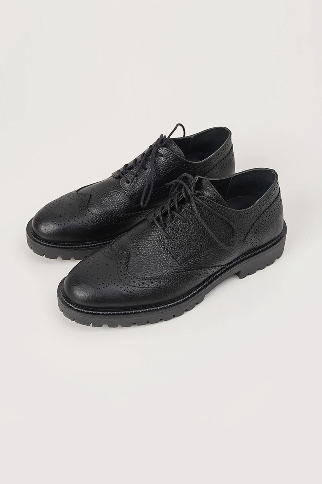 LOW-TOP LEATHER BROGUES - Image 7