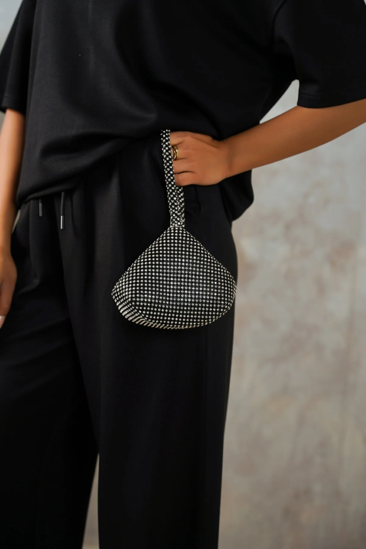 MINI STUD WRIST BAG - Image 7