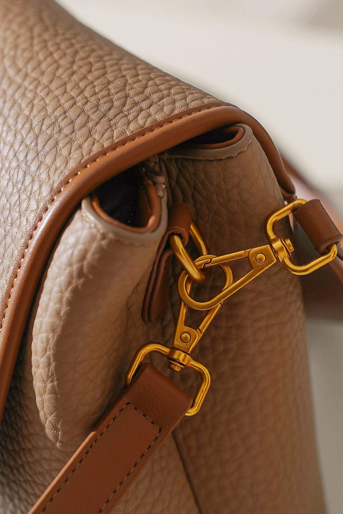 BUTTER SHOULDER BAG - Image 5