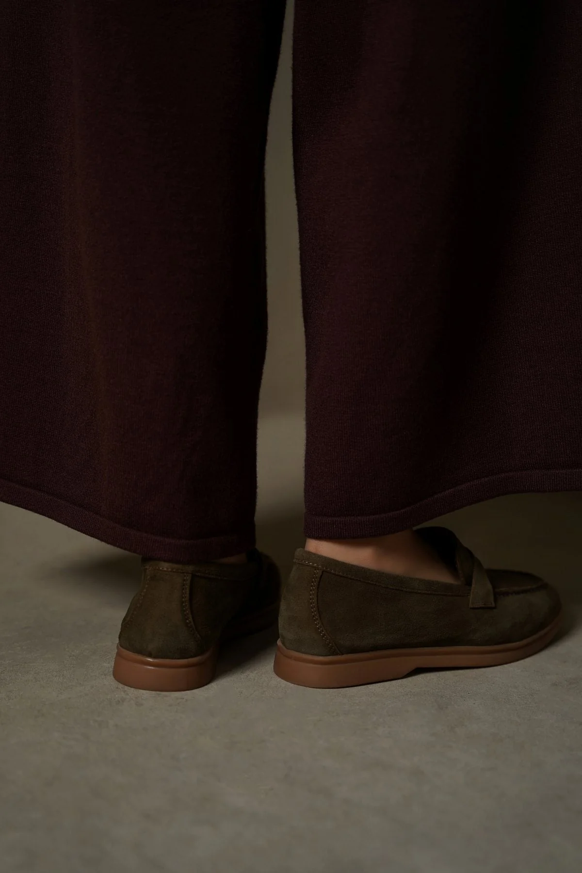 PALM & PEBBLE LEATHER LOAFERS - Image 3
