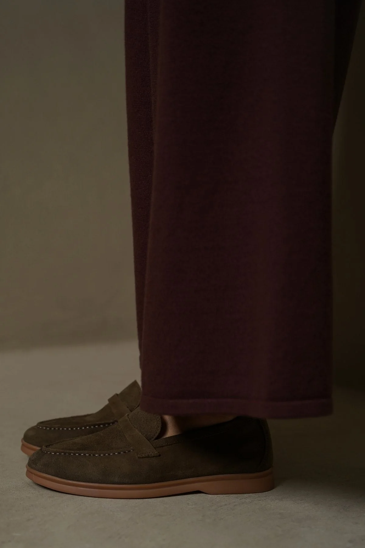 PALM & PEBBLE LEATHER LOAFERS - Image 4