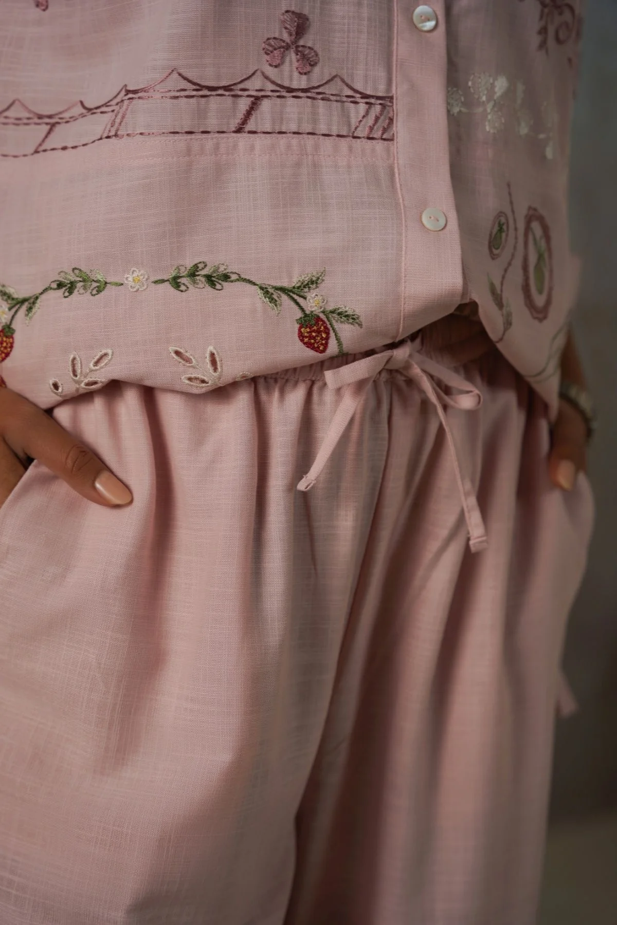 PINK BERRY BARREL PANTS - Image 4