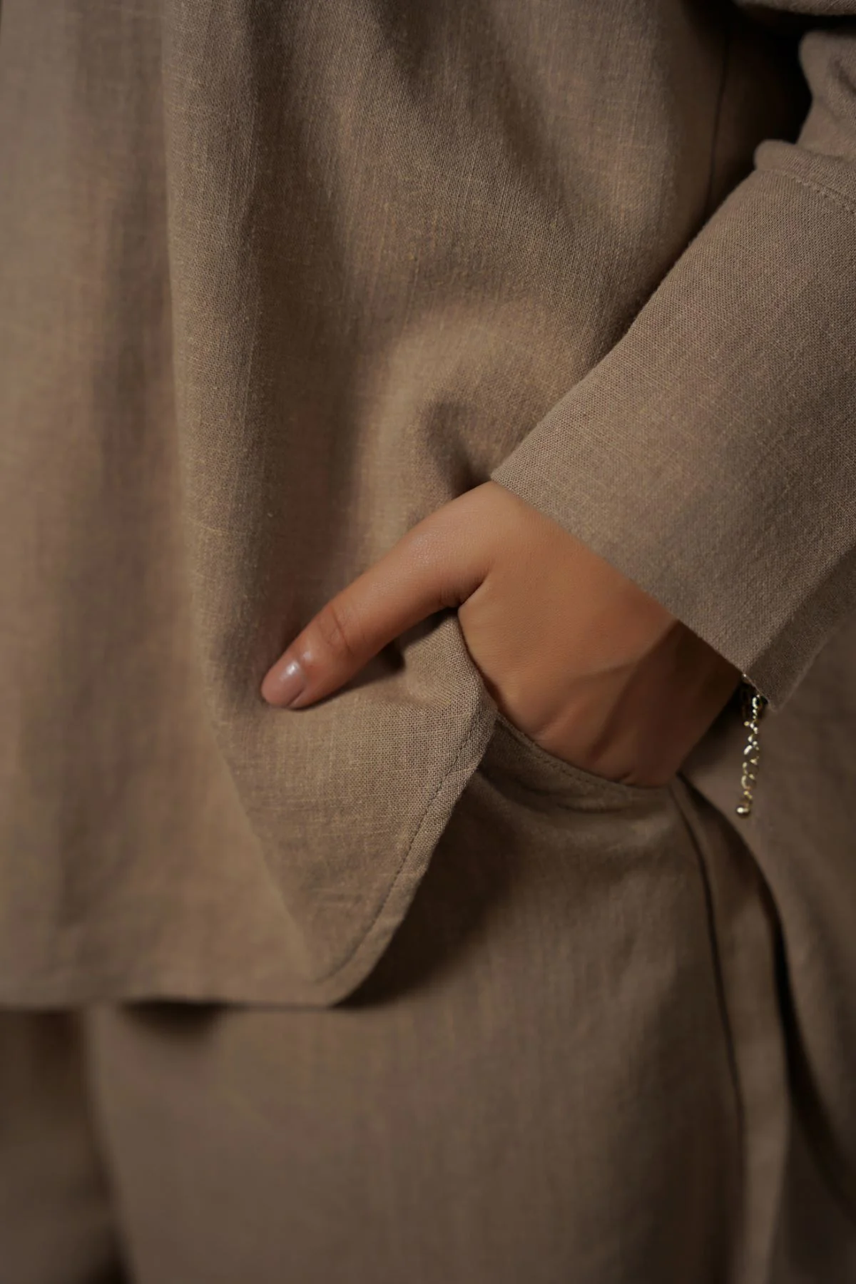 PLANT FIBER COCOON PANTS - Image 4