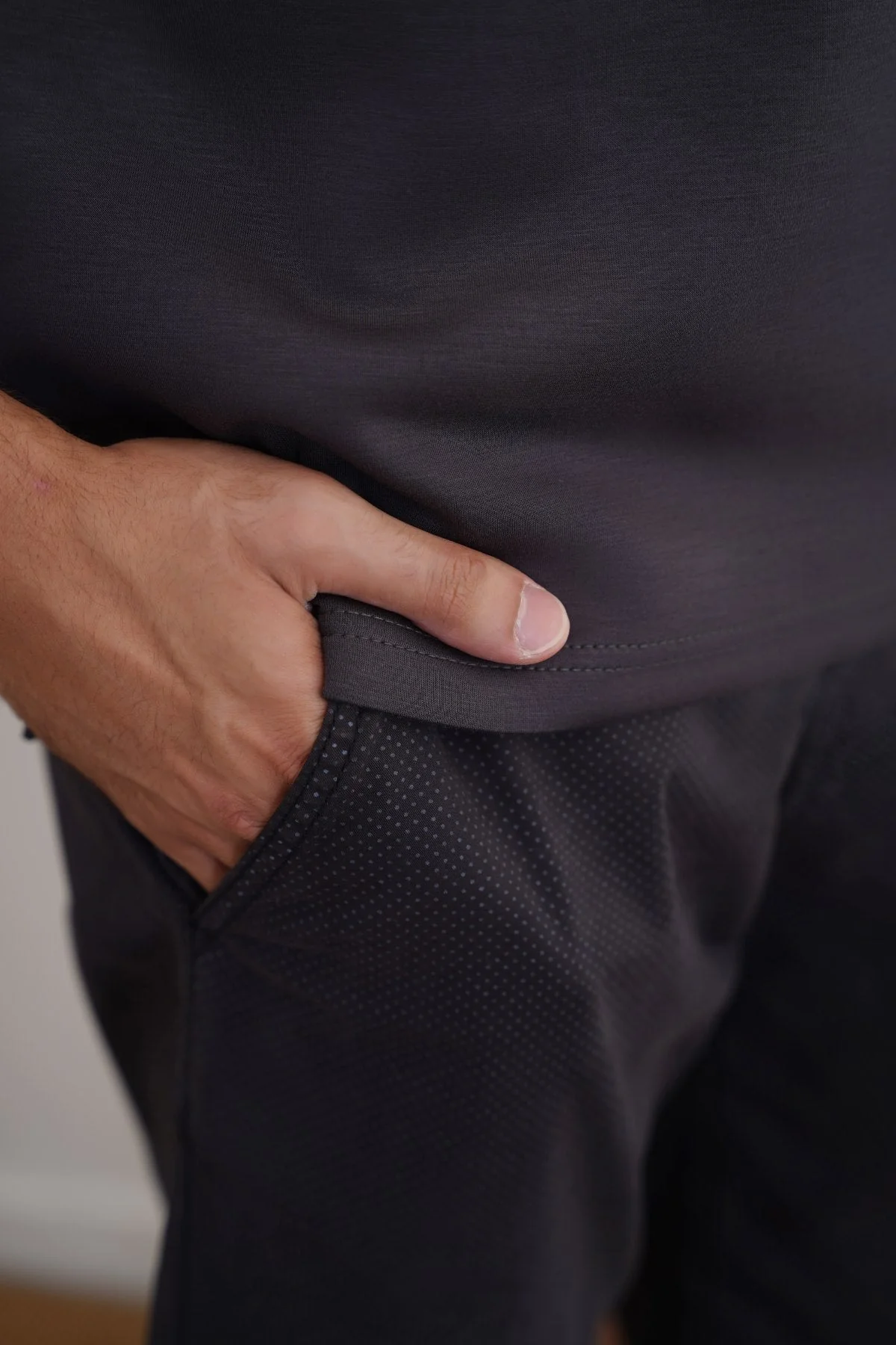 PRINTED CHINO SHORTS - Image 4
