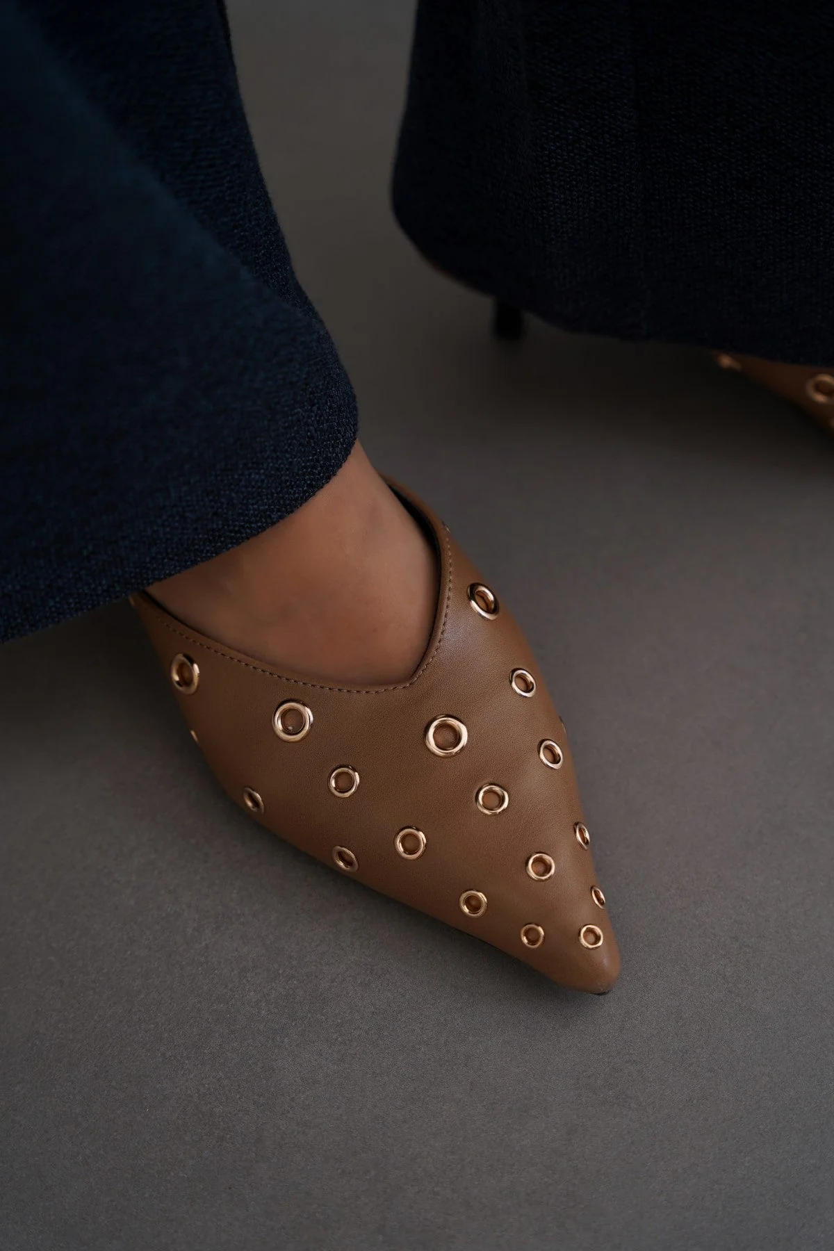 REBEL RIVETS HEELS - Image 2