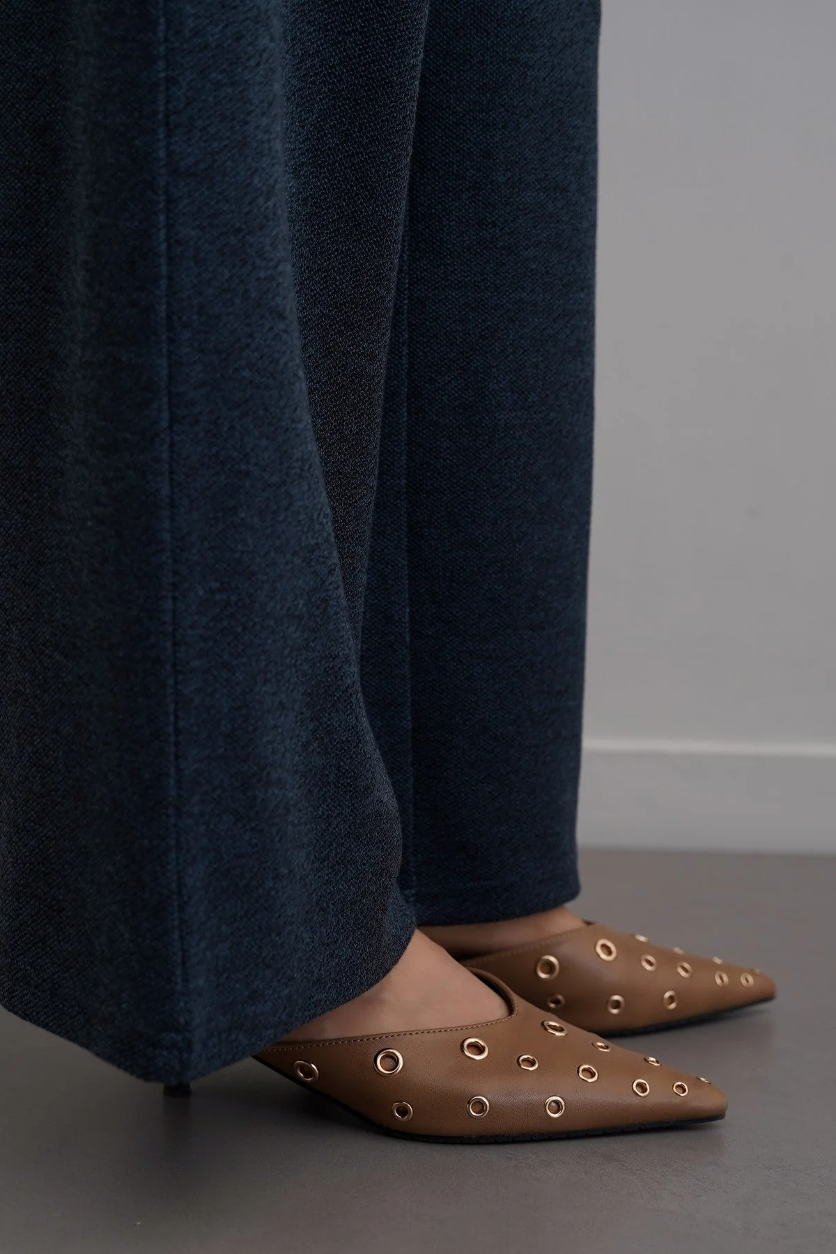 REBEL RIVETS HEELS - Image 5