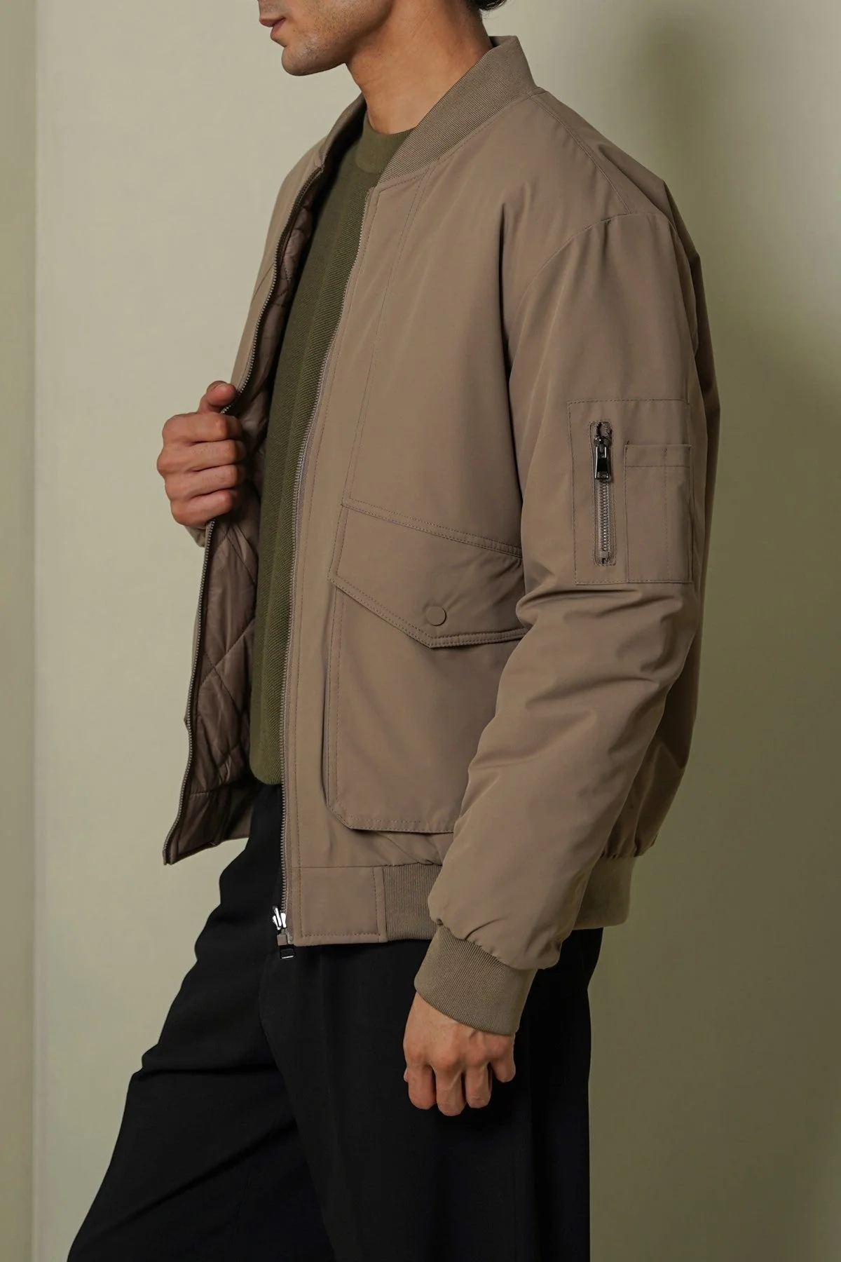 REVERSIBLE BOMBER JACKET - Image 3