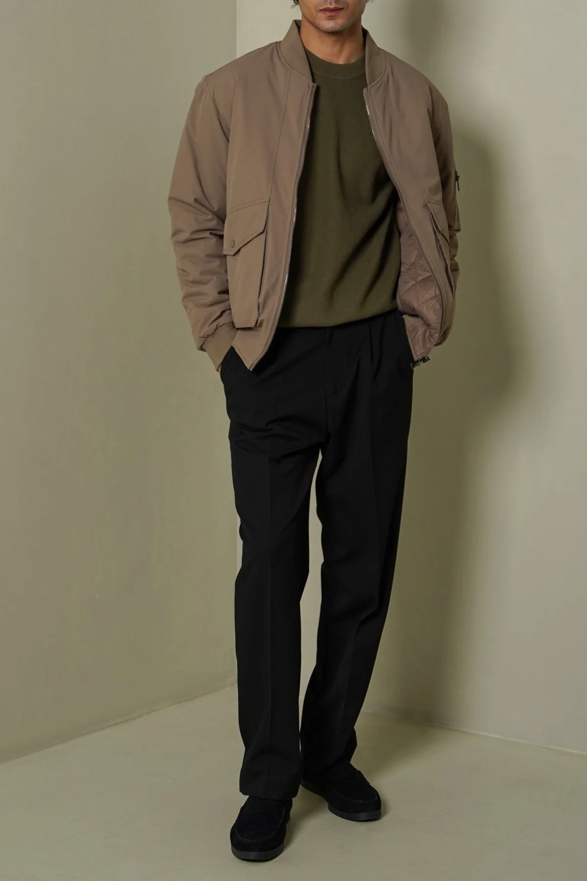 REVERSIBLE BOMBER JACKET - Image 4