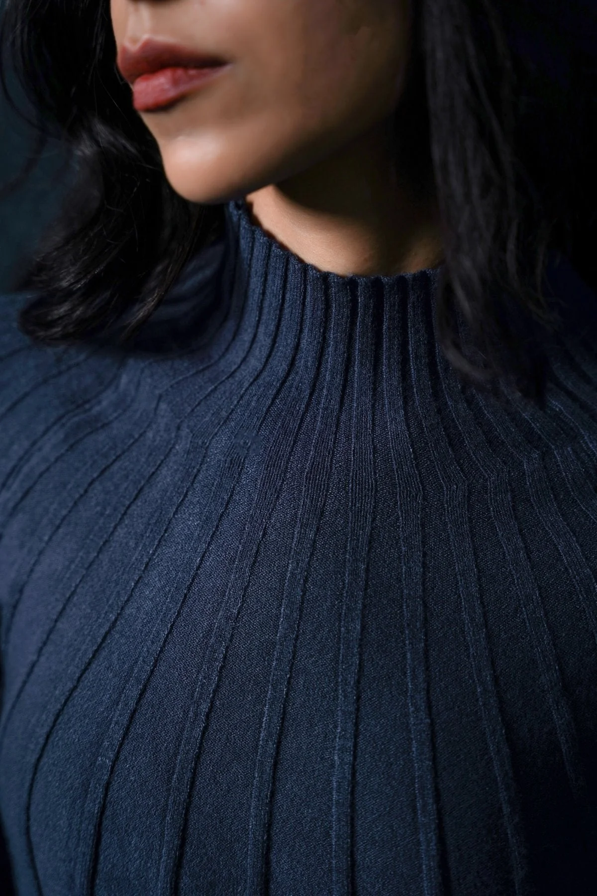 RIBBED BODYCON SWEATER - Image 4