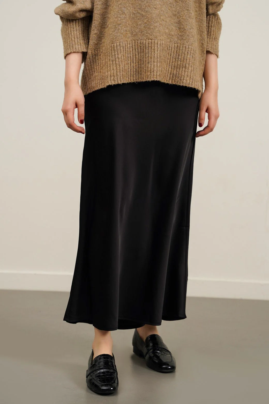 SATIN LONG SKIRT - Image 2