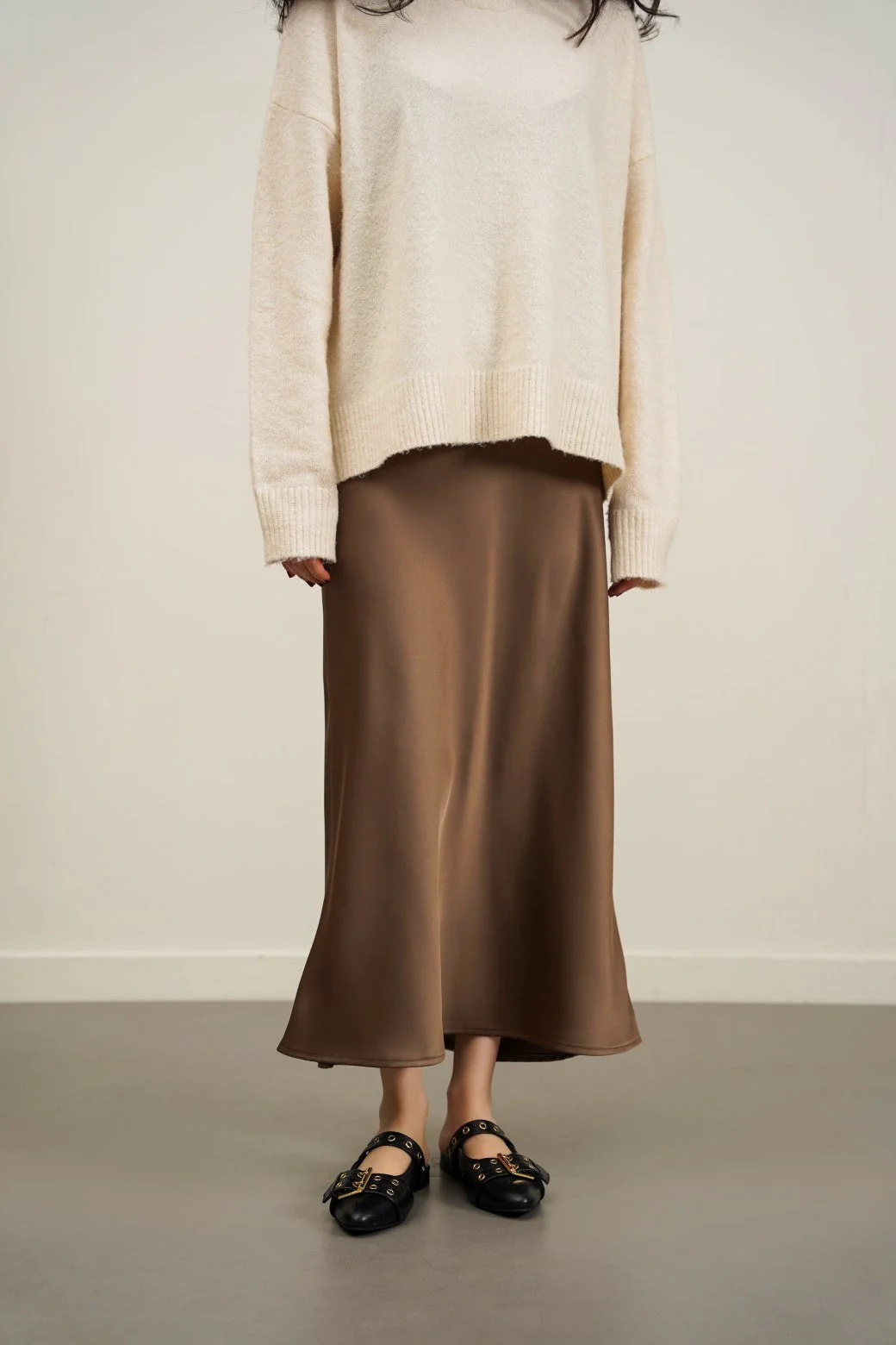 SATIN LONG SKIRT - Image 2