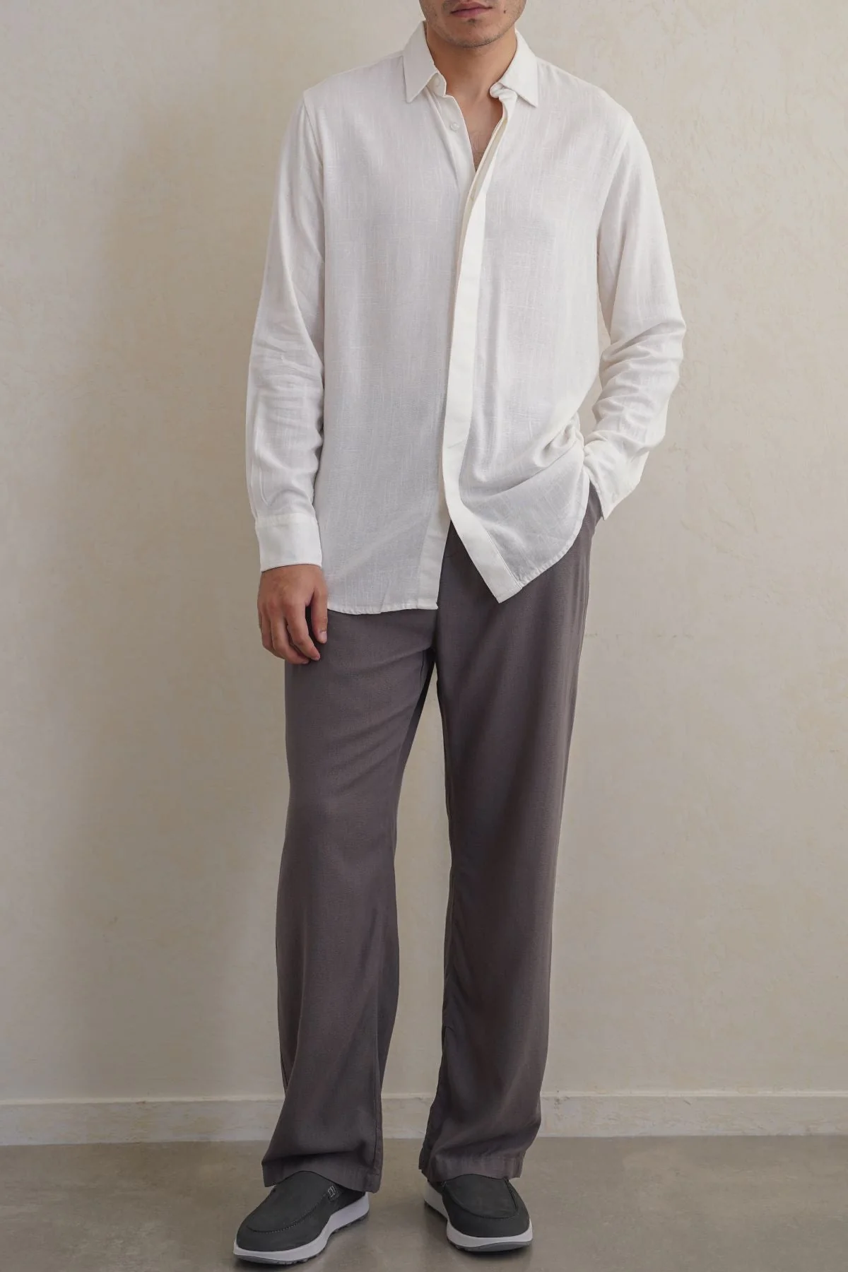 SHIRT WITH HIDDEN PLACKET