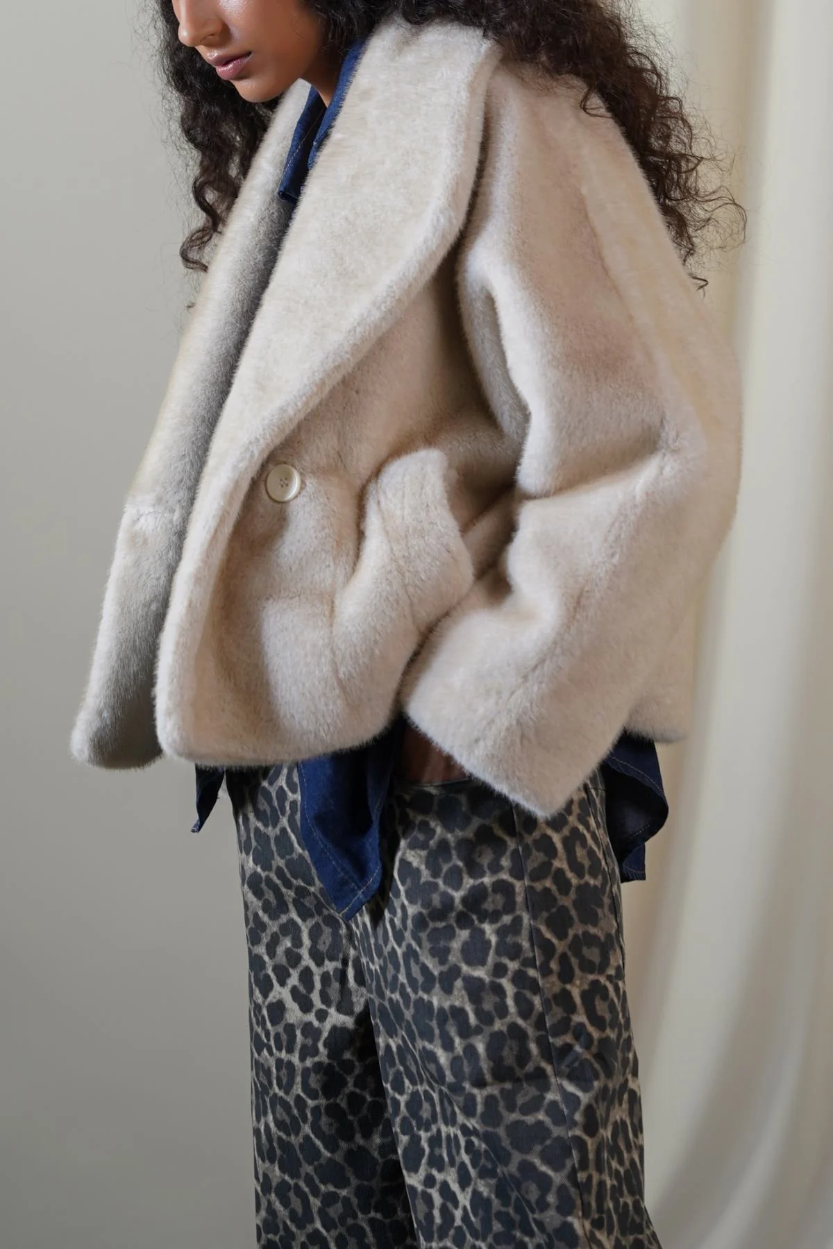SHORT WRAP FUR JACKET