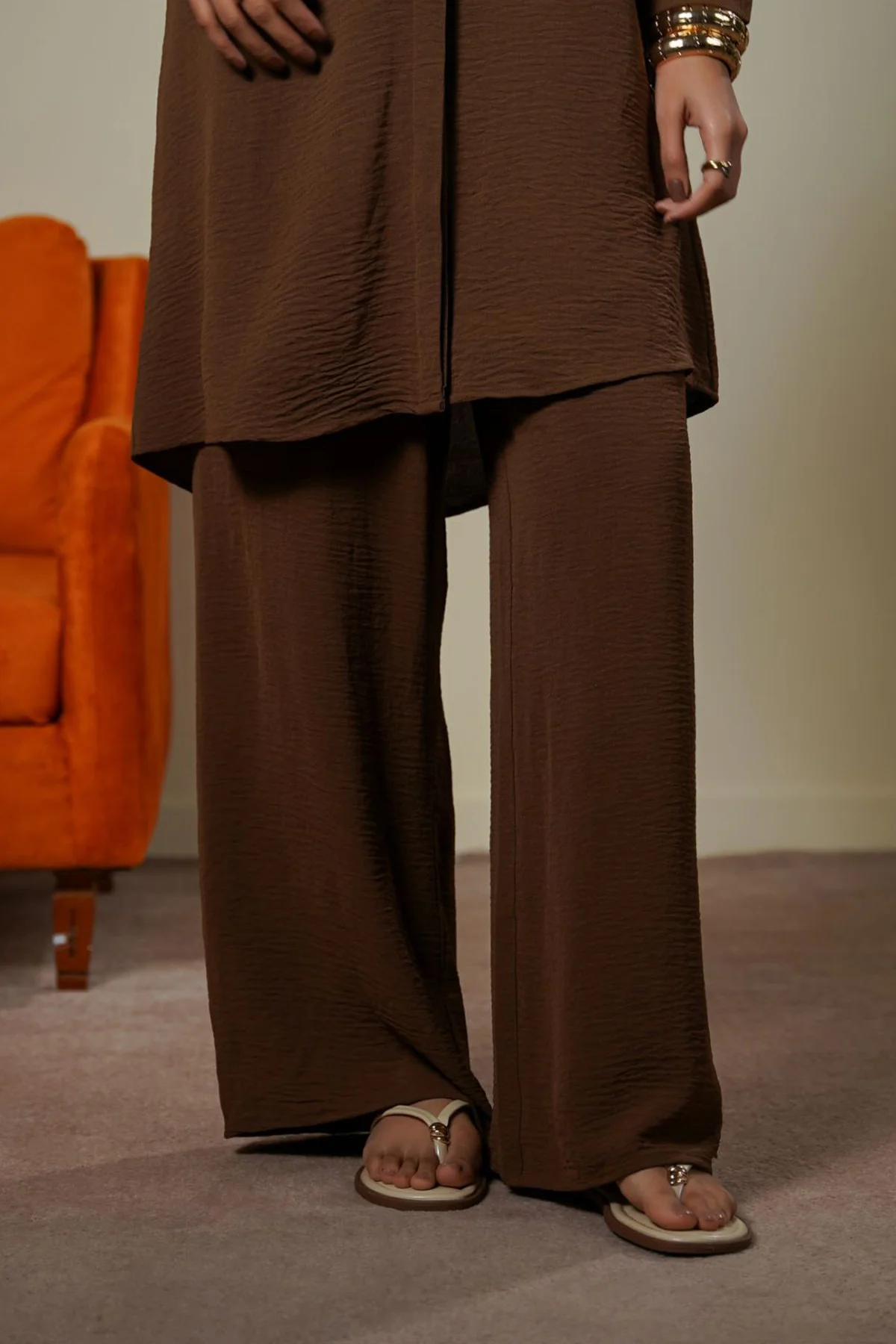 SLINKY WIDE LEG PANTS