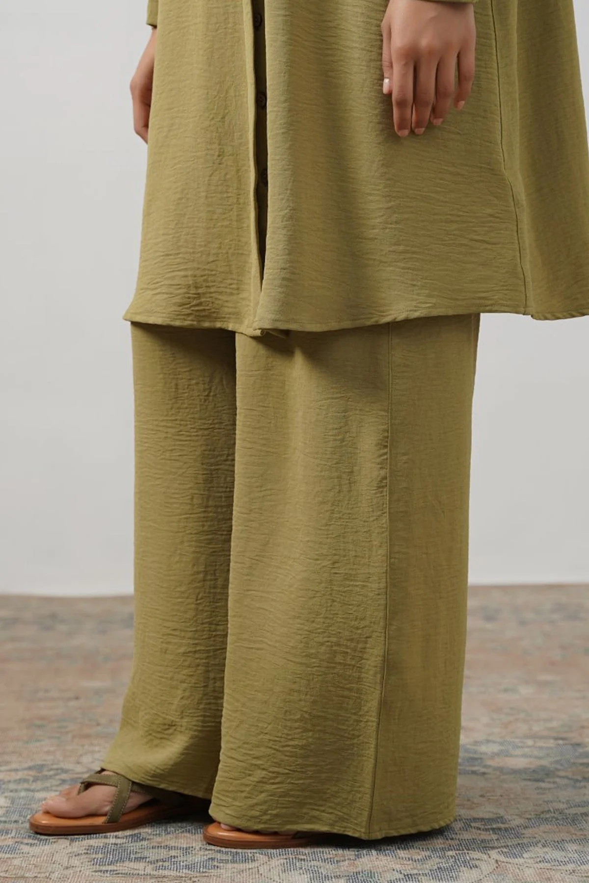 SLINKY WIDE LEG PANTS - Image 4