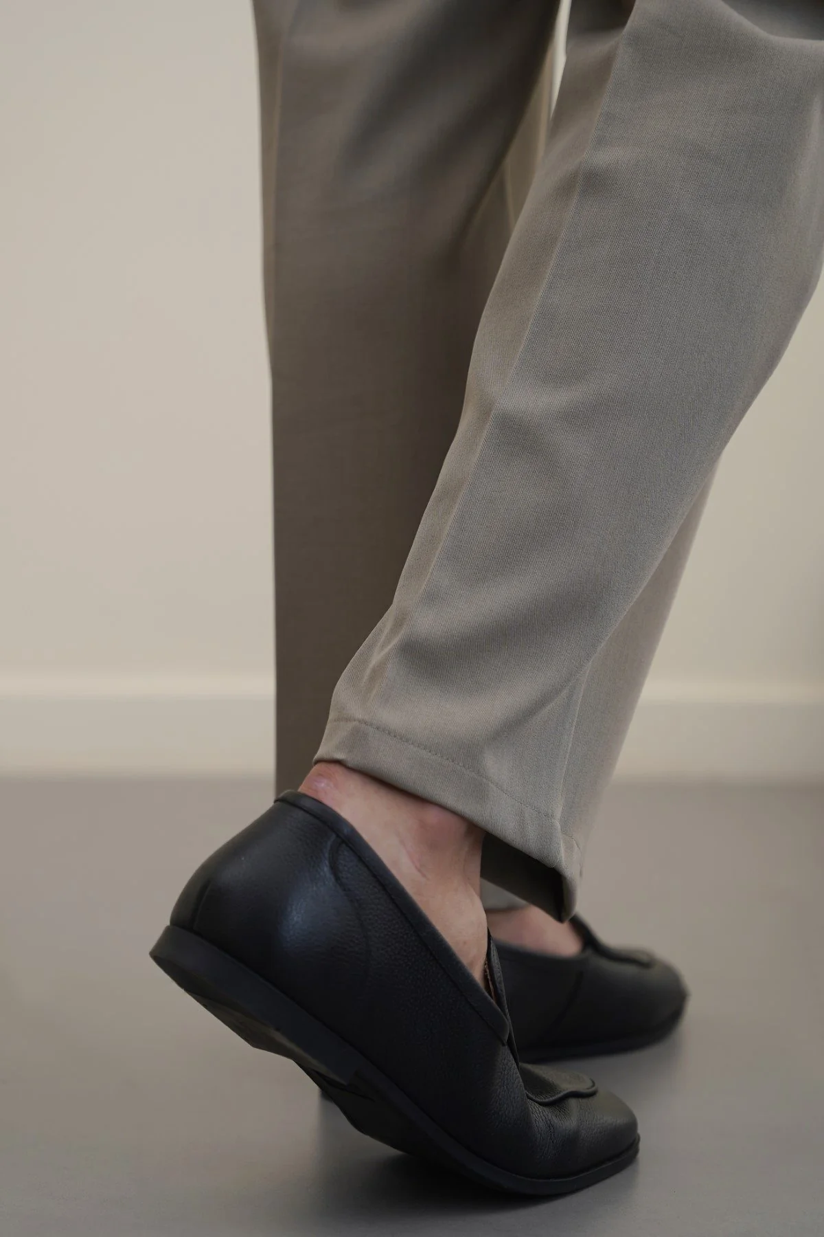 SMART LEATHER LOAFERS - Image 5