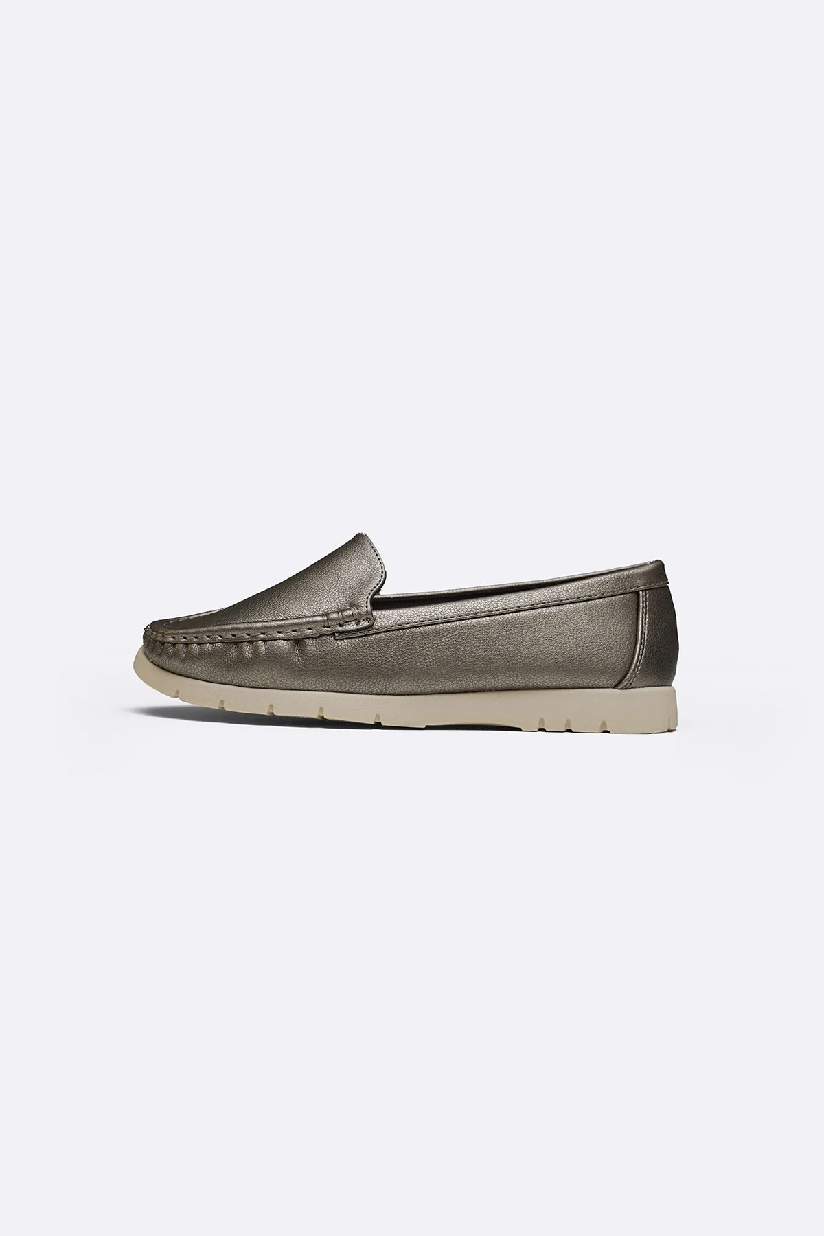 SOFT CHUNKY LOAFERS