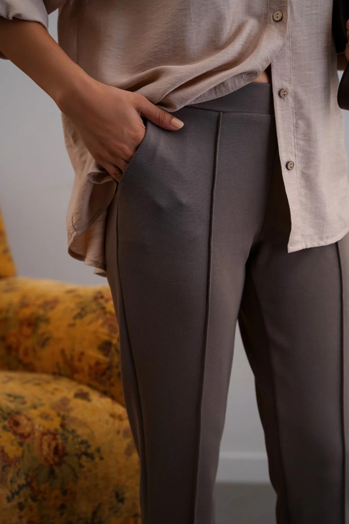 STRAIGHT EASY SLACKS - Image 2