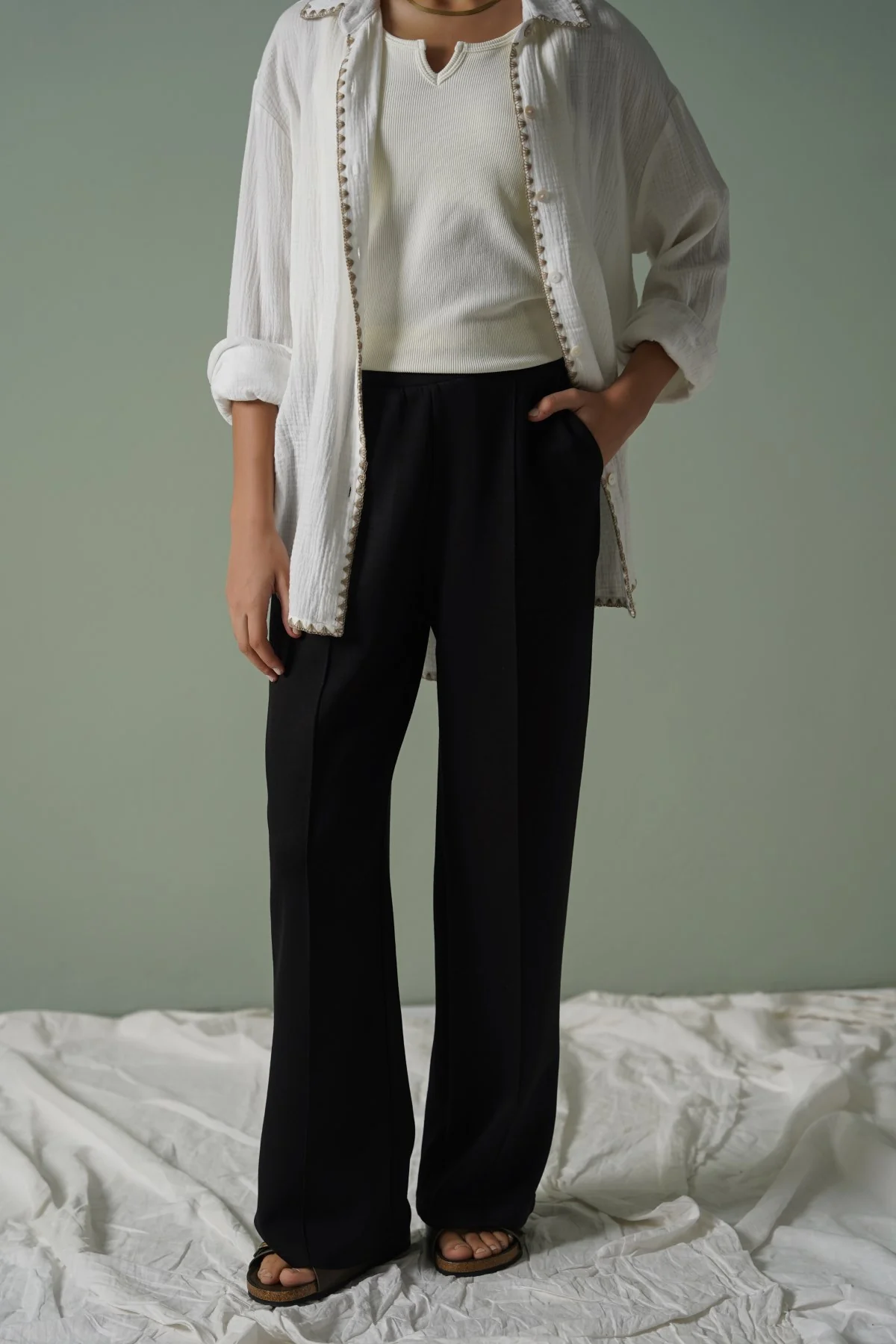 STRAIGHT LOOSE TROUSERS