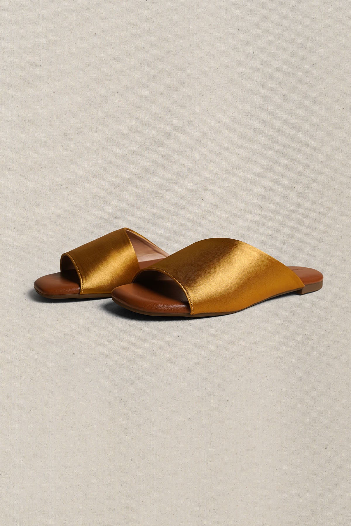 TAFFY SLIP ONS - Image 5